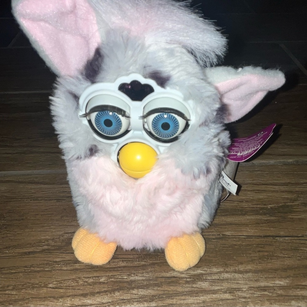 NWT Furby by Tiger Electronics
